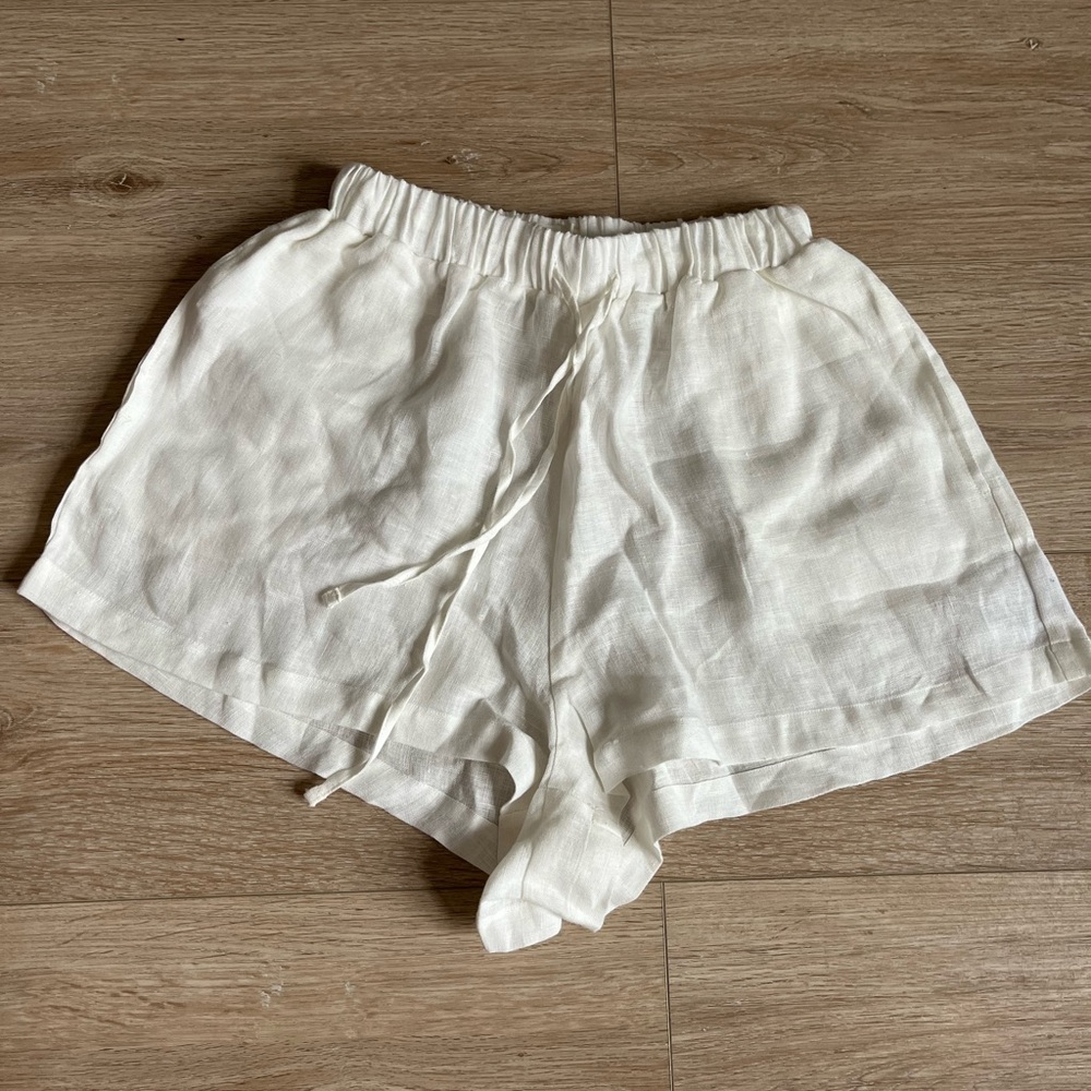 Off-white 100% linen shorts - Picture 3 of 5
